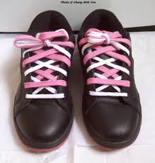 Different Ways To Tie Your Shoelaces And Minor Acts Of