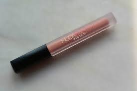 huda beauty venus liquid matte lipstick