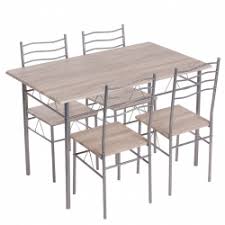 При покупката на трапезни столове обикновено се водим от цялостното обзавеждане на кухнята или трапезарията. Komplekti Masi I Stolove