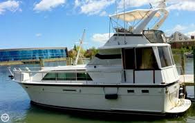 sold hatteras 43 double cabin boat in