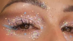 disco eye makeup is the dancing