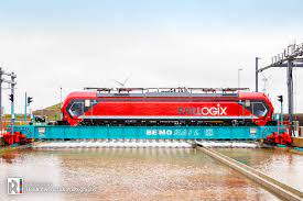Electric locomotive 193 627 of the raillogix. Nl Extra Shiny Raillogix Presents Mrce X4e 627 In Metallic Red Railcolor News