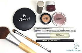 unng my makeup what i use and love