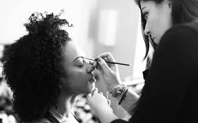 how to become a makeup artist for the