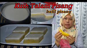 Saja saya lebihkan sikit adunan pisang tu sebab nak . Kuih Talam Pisang Wadai Batil Pisang Kuih Tradisi Banjar Dan Melayu Youtube
