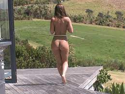 Naked Hula Walk Gif - Booty of the Day