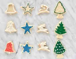 Today i'll show you how to create simple christmas decorated cookies decorated with royal icing. Christmas Cookie Decorating Step By Step