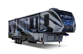 10 must see toy hauler rvs for 2017