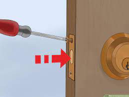 3 Ways to Change Door Locks - wikiHow