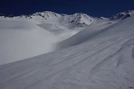 Image result for pictures of new avalanche above bunny Flats on mt. Shasta