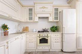 what color walls go with cream cabinets
