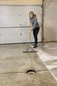 cleaning painted garage floor