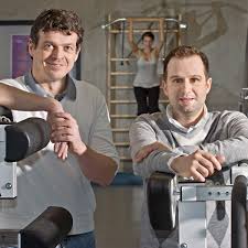 TUM - Thorsten Schulz und Thomas Linner (v.l.) entwickeln den Fitness- - sessel