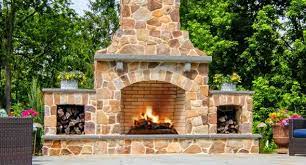 Using An Outdoor Stone Fireplace