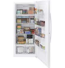 An upright freezer that gives you lots of storage space while keeping everything visible and accessible. Ge 21 3 Cu Ft Frost Free Garage Ready Upright Freezer Fuf21dlrww Ge Appliances