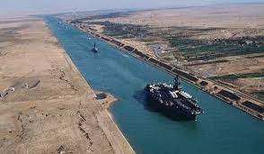 È suddiviso in due tratte, una a nord e l'altra a sud del grande lago amaro; 17 Novembre 1869 Inaugurazione Del Canale Di Suez Istituto Comprensivo Pergine 1