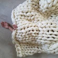 Одеяло от шенил с гладка еднолицева плетка, изработено от полиестер. Pleteno Odeyalo Na Rce Archives Chakmche