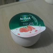 activia fat free strawberry yogurt