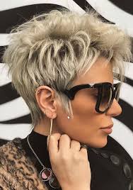 These are 15 short pixie cuts you can pick for your fine hair. Short Pixie Haircuts For Fine Hair 25