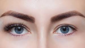 eye makeup tips for small eyes in hindi