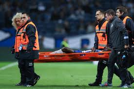 O fabio merecia ter tido uma oportunidade no benfica, mas também o nosso problema não é exactamente falta de soluções para. Portista On Twitter Romario Baro Left The Pitch On A Stretcher And In Tears After Being Butchered By Fabio Cardoso Who Only Got A Yellow Shameful Tackle And Shameful Not To