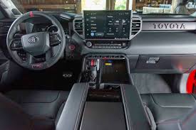 2022 toyota tundra interior first look