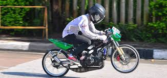 motorcycle drag racing 28 8 12 700 yr
