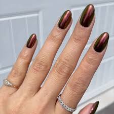 20 october nail ideas for a moody