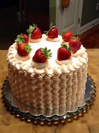 Here i am presenting you with 25 super so just for curiosity i googled for christmas strawberry cake. Fresh Strawberry Cake Easy Cake Decorating Strawberry Cake Decorations Cake