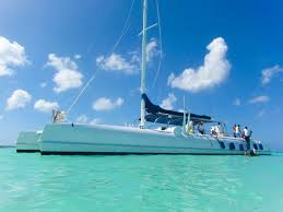 How To Charter A Yacht For The Ultimate Caribbean Boating