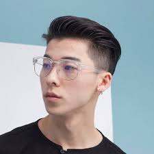 The hair length can vary but it cannot be shorter than this or it will lose the element that makes it fancy. 50 Best Asian Hairstyles For Men 2020 Guide