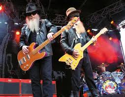 · bandmates billy gibbons and frank beard said that hill died in . Zz Top Bassist Dusty Hill Ist Gestorben Gitarre Bass