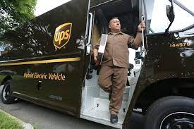 Ship and track domestic & international deliveries and overseas freight. Ups Even Amazon Can T Keep Big Brown Down Nyse Ups Seeking Alpha