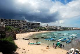 Somalia is located on the horn of africa, a peninsula on the eastern coast of africa that separates the gulf of aden to the north and the indian somalia is divided into eighteen administrative regions. Somalia History Geography Culture Facts Britannica