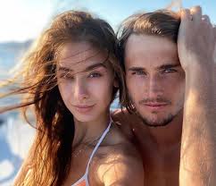 While zverev is focused on winning a grand slam title, his girlfriend is cheering him on while enjoying the beauty of australia. Alexander Zverev And Girlfriend Sascha Patea Looking Like Top Models In Zadar Tennis Tonic News Predictions H2h Live Scores Stats