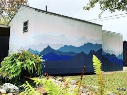 Stunning Ombré Mountain Shed Mural