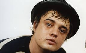 Smackhead art is a niche market that could do with some celebrity involvement, and so who better to be a face for it than libertines legend pete doherty? Pete Doherty And Kate Moss Painting Expected To Fetch 30 000 At Auction