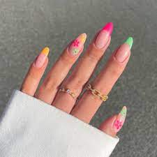 summer nails 2023 trending nail ideas