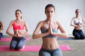 dress comfortably while practicing yoga