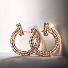 Tiffany T1 系列18k 玫瑰金密鑲鑽石耳環| 置地廣塲