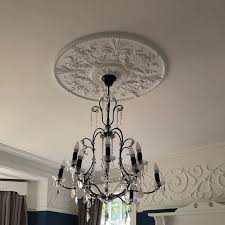 Large Plaster Ceiling Rose With Swags