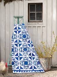Classic Two Color Quilt Giveaway