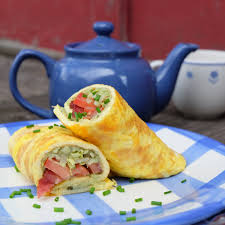 cheesy omelette wraps with bacon