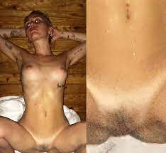 Miley Cyrus Nude Leaked Pics and Real PORN [2022 UPDATE]