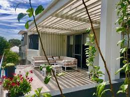 Control The Sun With A Fixed Louvre Pergola