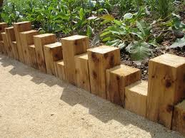 short fence posts for lawn boarder