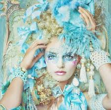 rococo style etheral women lovely