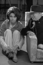 Cerca nel più grande indice di testi integrali mai esistito. Sophia Loren With Charlie Chaplin England 1966 Sophia Loren Charlie Chaplin Actresses