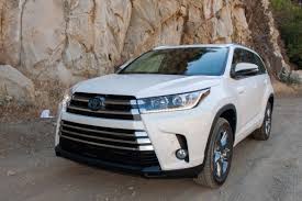 2017 toyota highlander what s changed