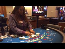 mgm national harbor dealer sets up her